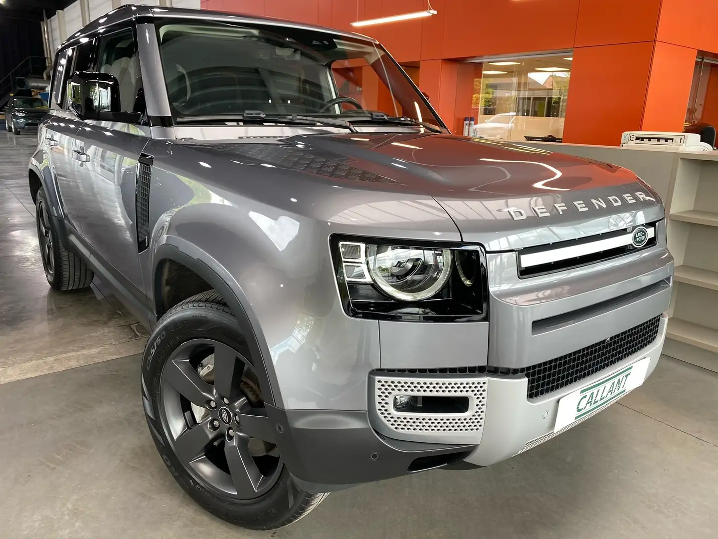 Land Rover Defender 3.0 Turbo MHEV P400 HSE Gris - 1
