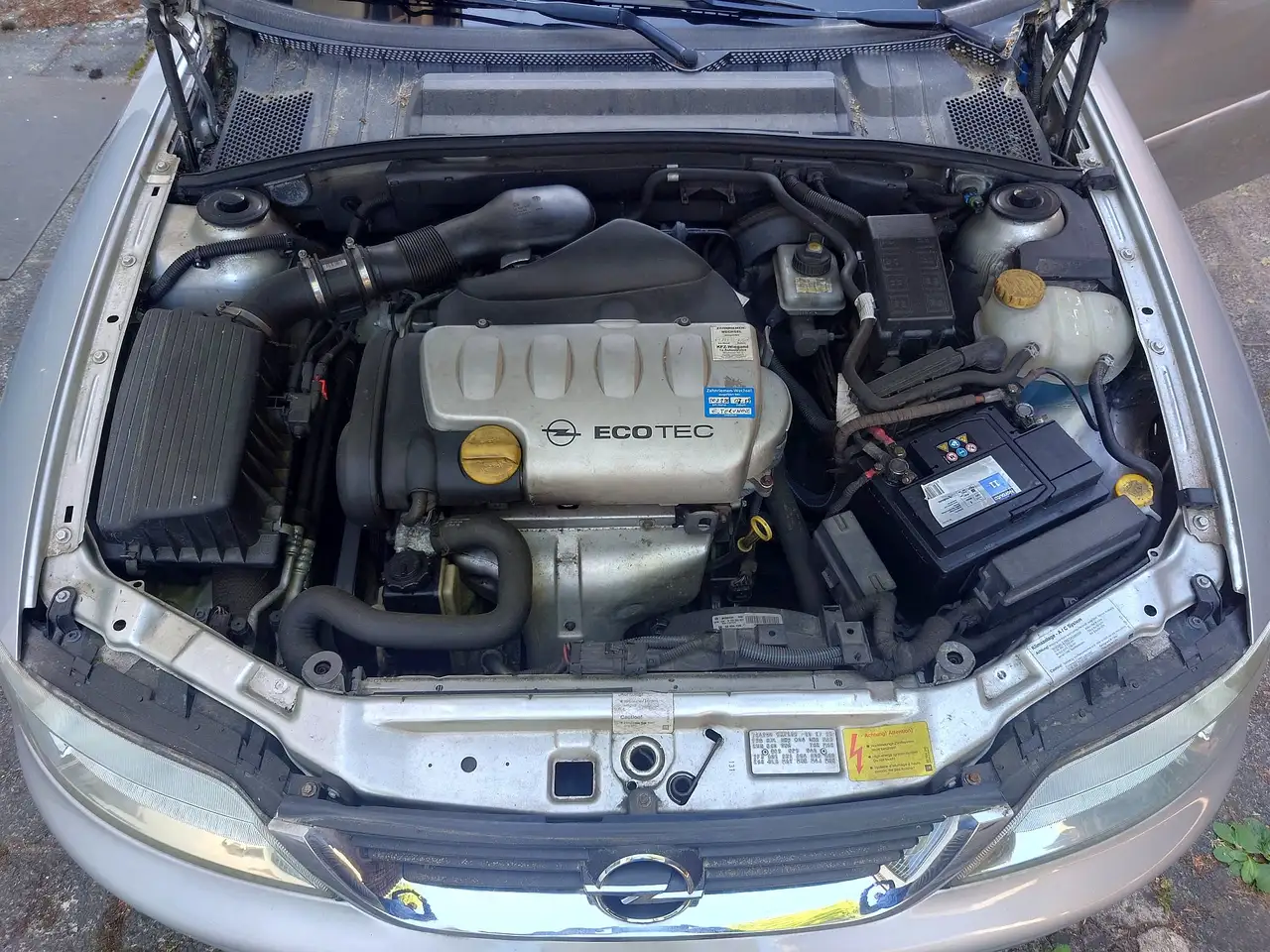 Opel Vectra 1.8 Edition 100 Fliesheck 1 Hd kein Rost, foto 6