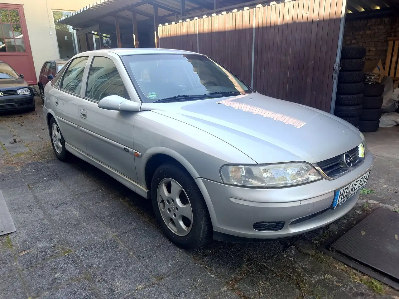 Opel Vectra 1.8 Edition 100 Fliesheck 1 Hd kein Rost, foto 1