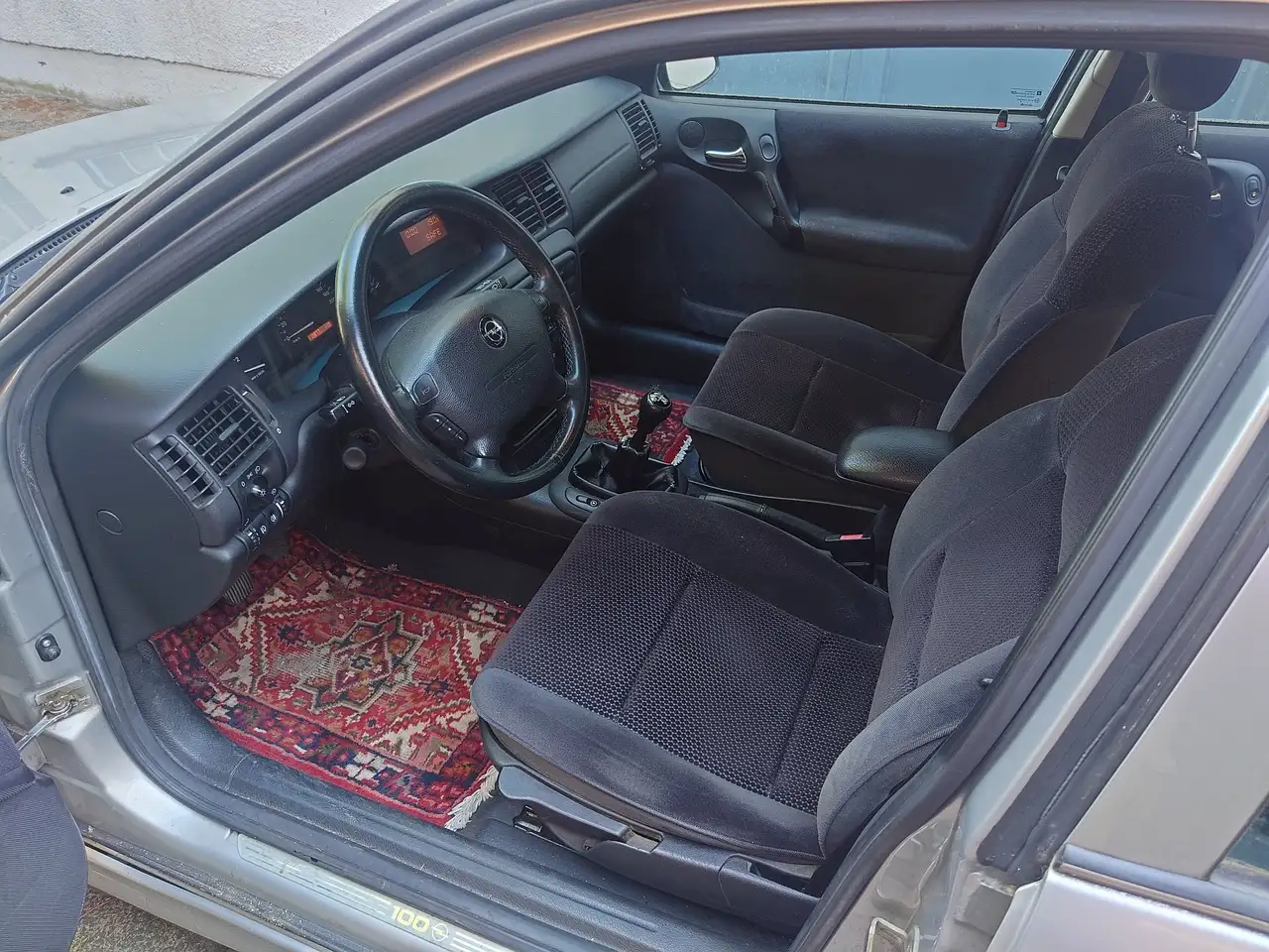 Opel Vectra 1.8 Edition 100 Fliesheck 1 Hd kein Rost, foto 5