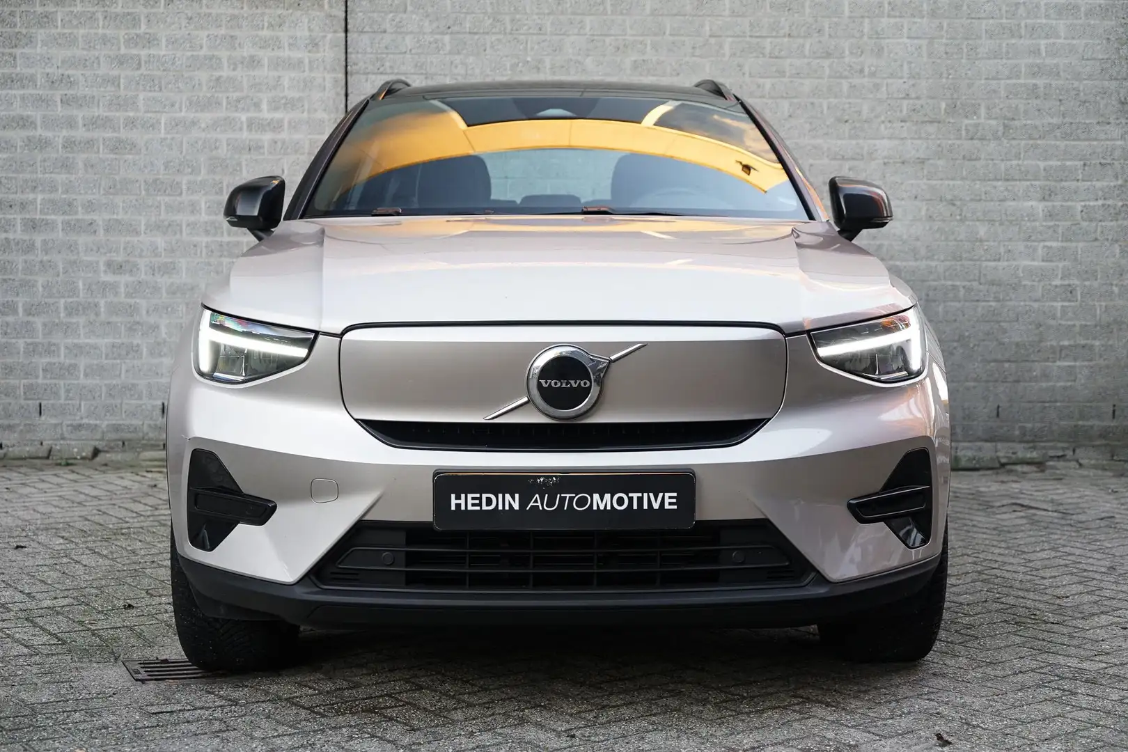 Volvo XC40 Recharge Plus | Trekhaak | Pilot assist | Stoel- e Gris - 2