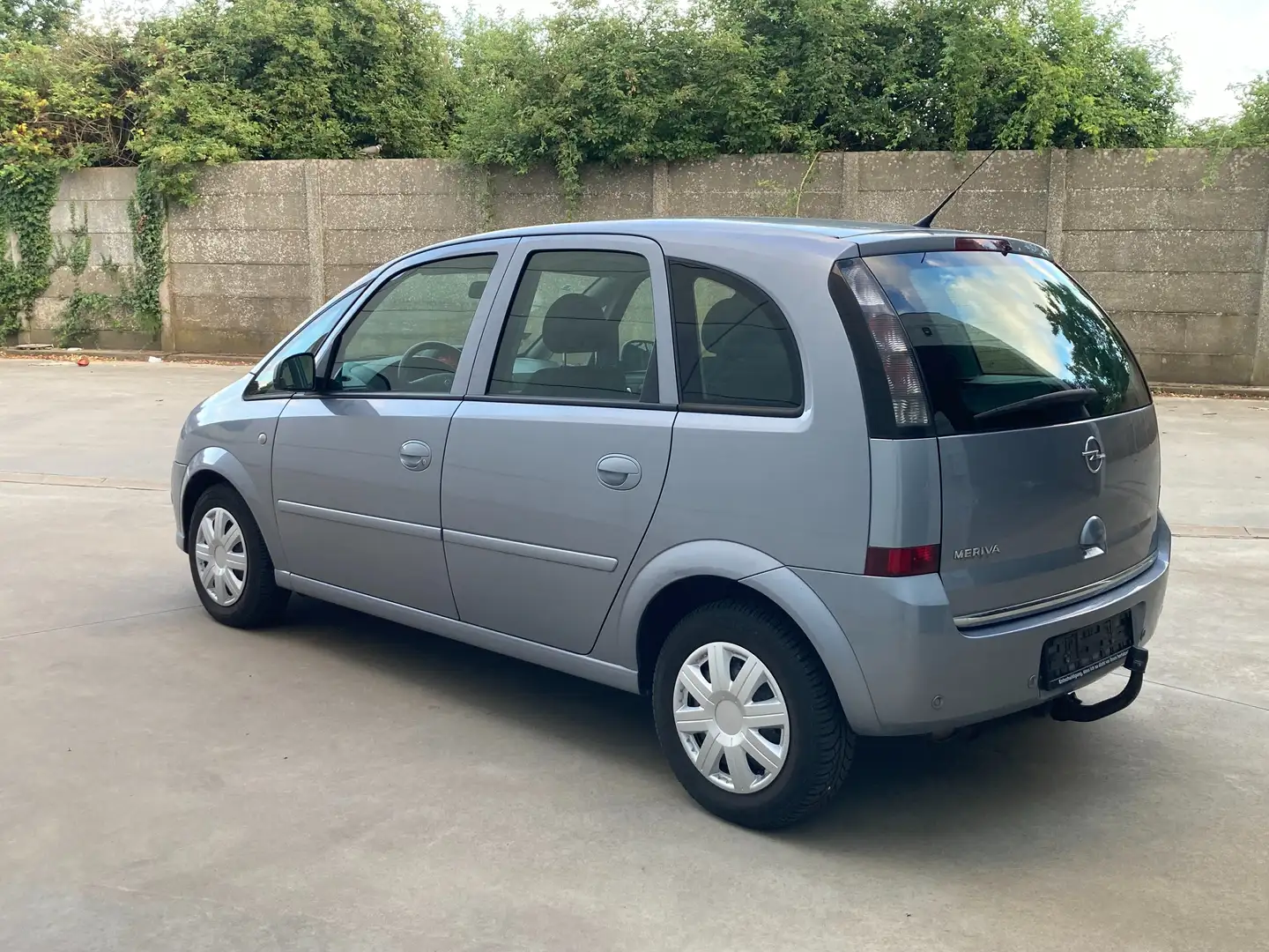 Opel Meriva 1.4benzine met 69000km*trekhaak*airco*parksensor* Grijs - 1