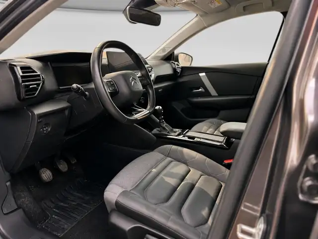 Citroen C4 view 9