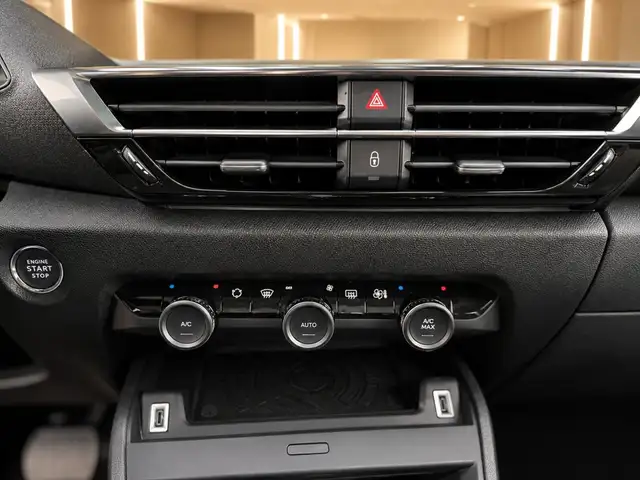 Citroen C4 view 15