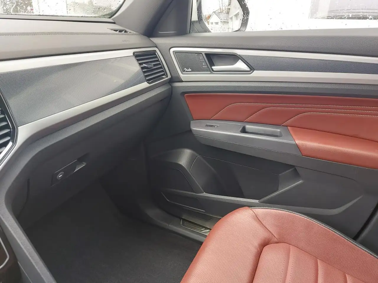 Volkswagen Atlas снимка Volkswagen Atlas
