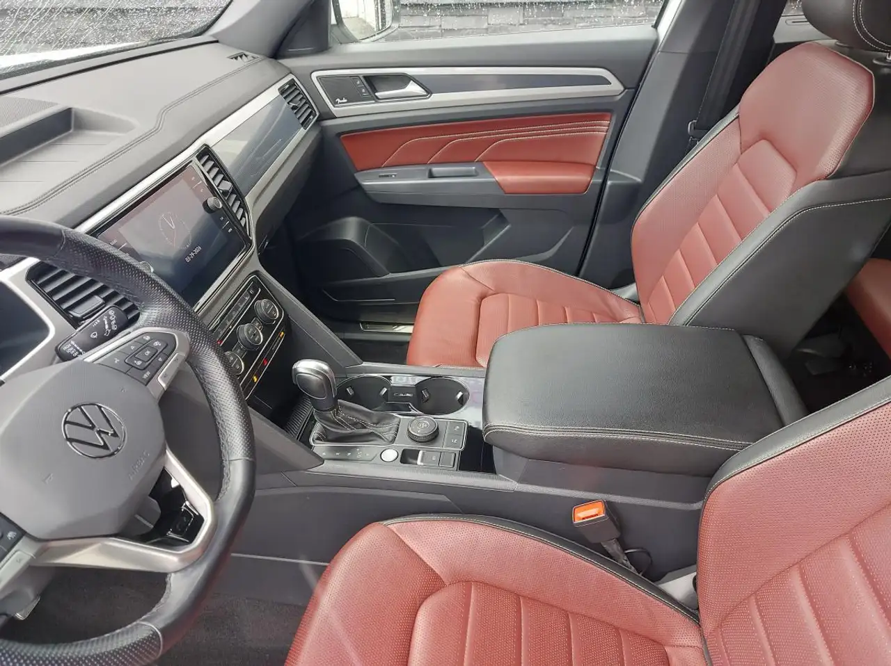 Volkswagen Atlas снимка Volkswagen Atlas