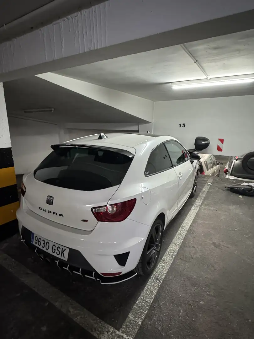 SEAT Ibiza SC 1.4 TSI Cupra DSG - 2