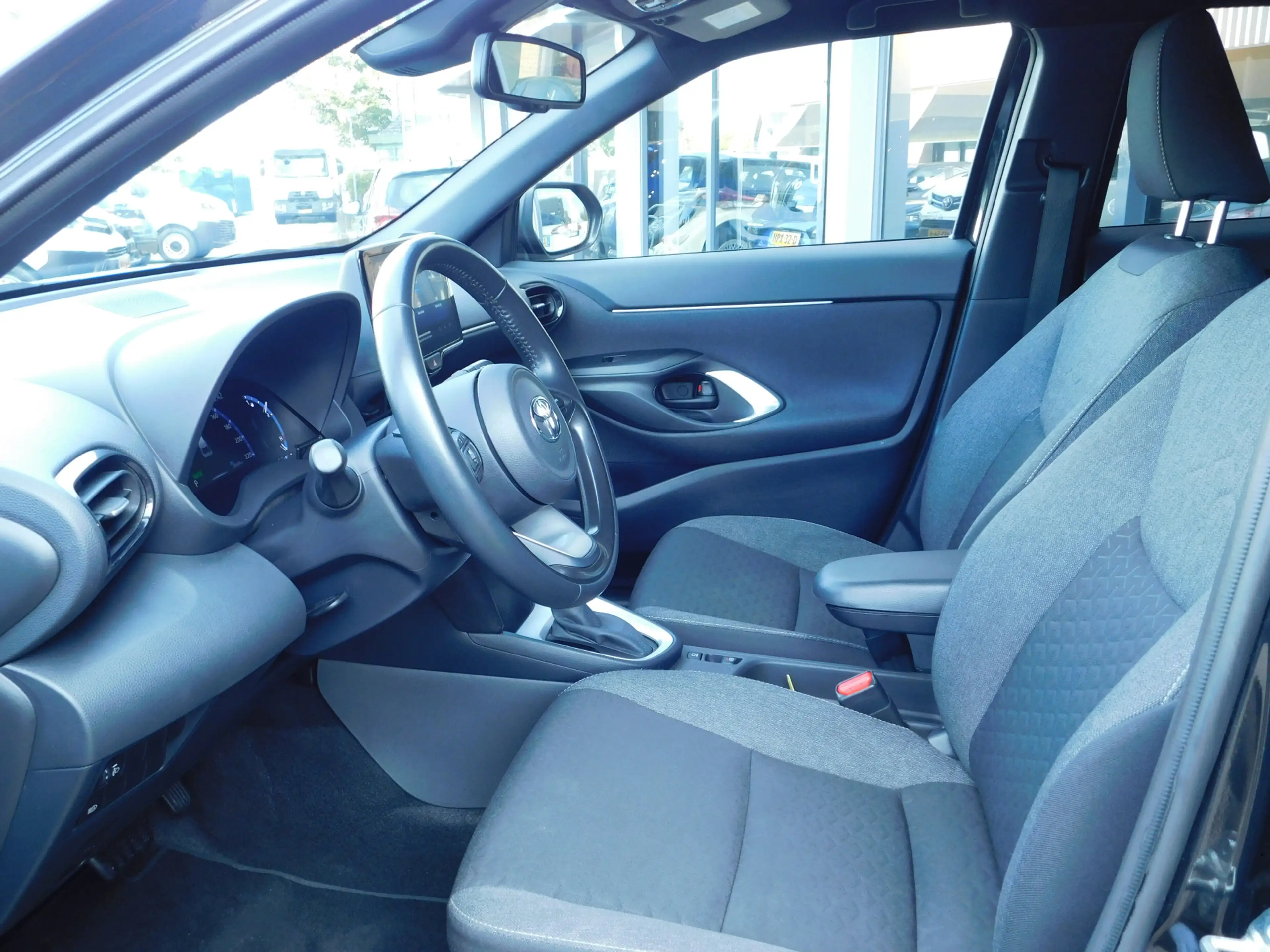 Toyota Yaris Cross 1.5 Hybrid Dynamic — photo 10