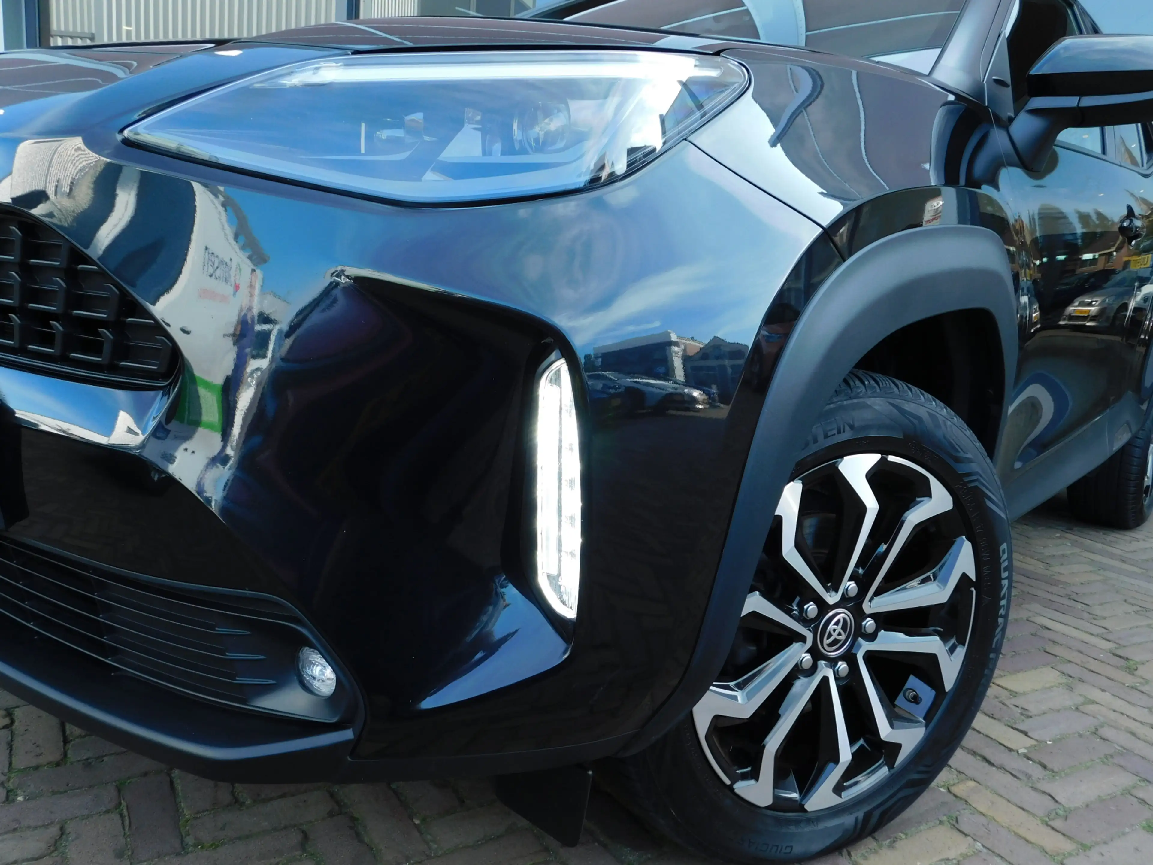 Toyota Yaris Cross 1.5 Hybrid Dynamic — photo 2