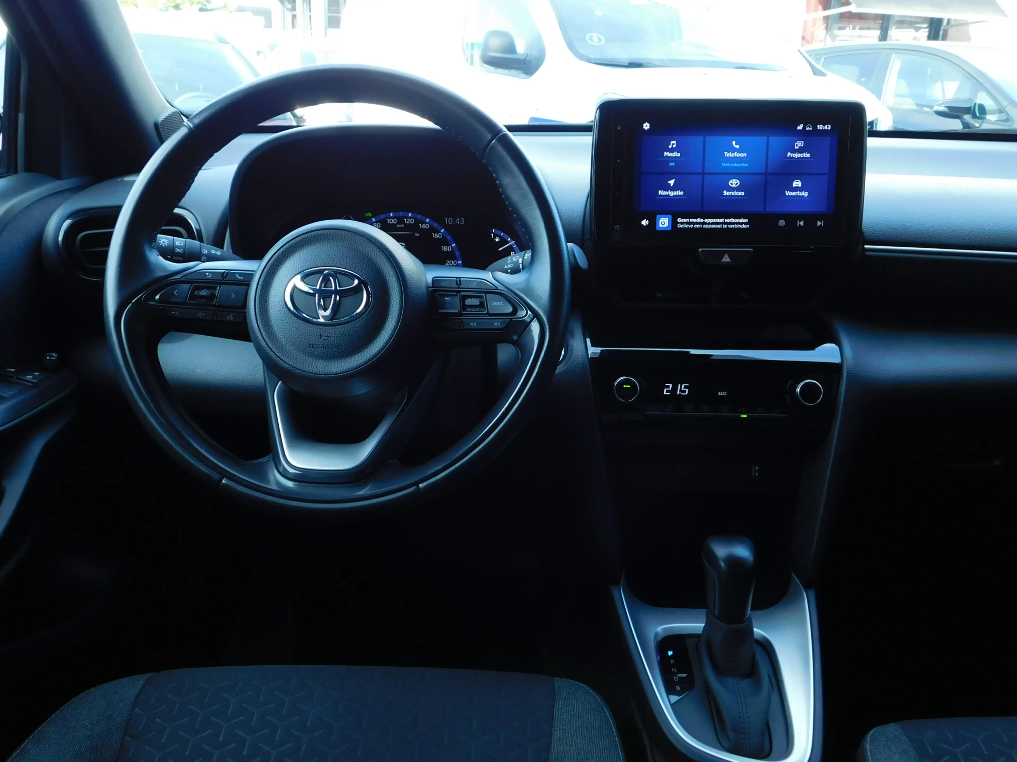 Toyota Yaris Cross 1.5 Hybrid Dynamic — photo 11