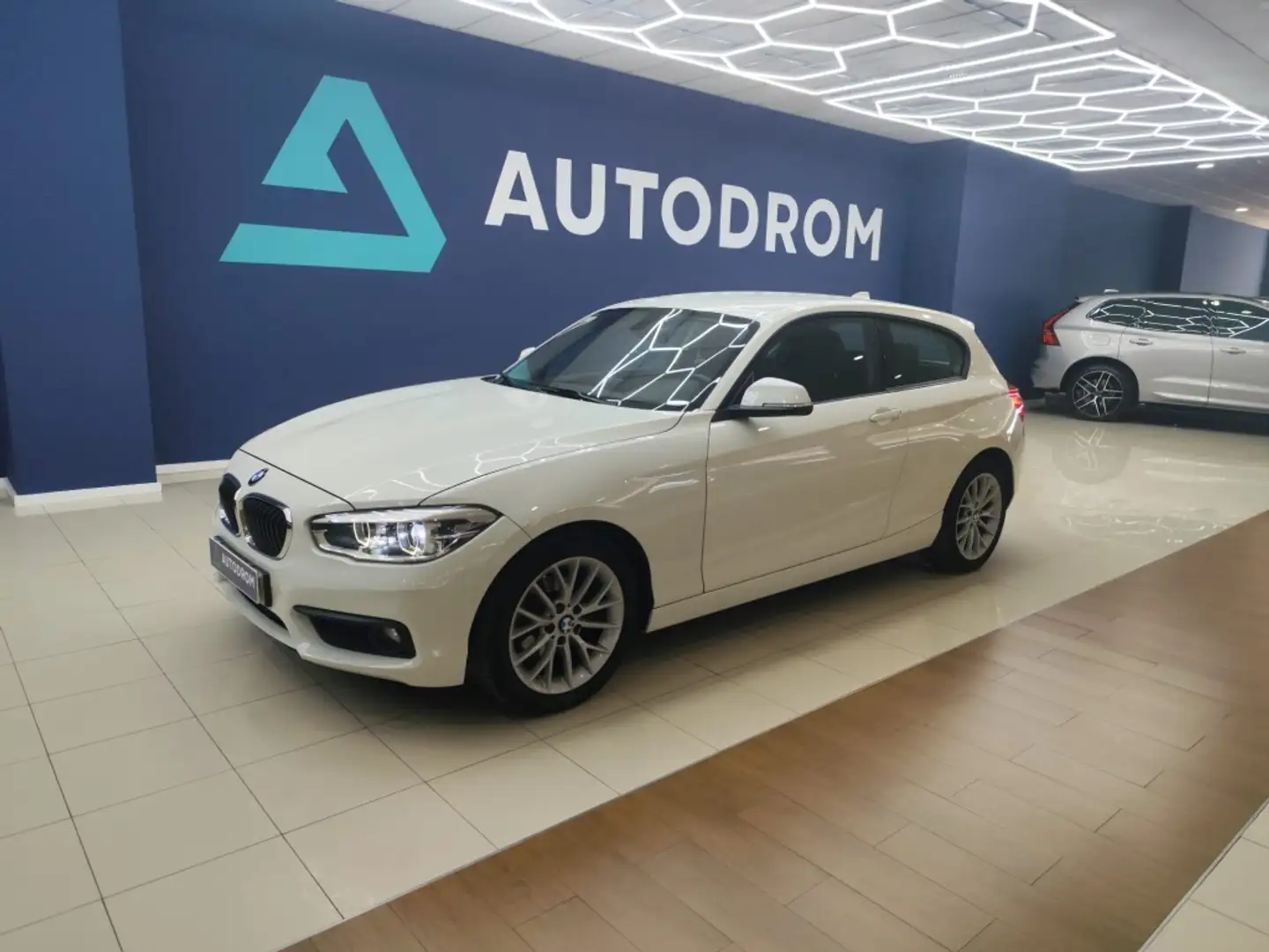 BMW 116 116d Blanco - 1