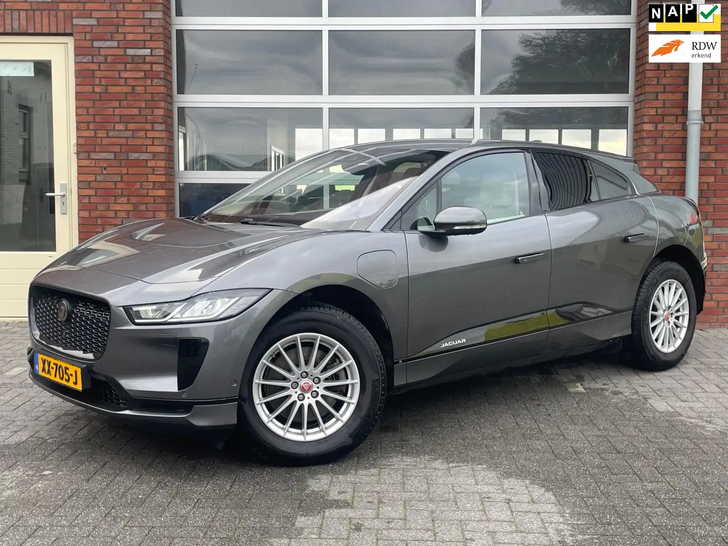 Jaguar I-Pace EV400 SE 90 kWh | SOH 93% | Trekhaak | Headup Disp Grijs - 1
