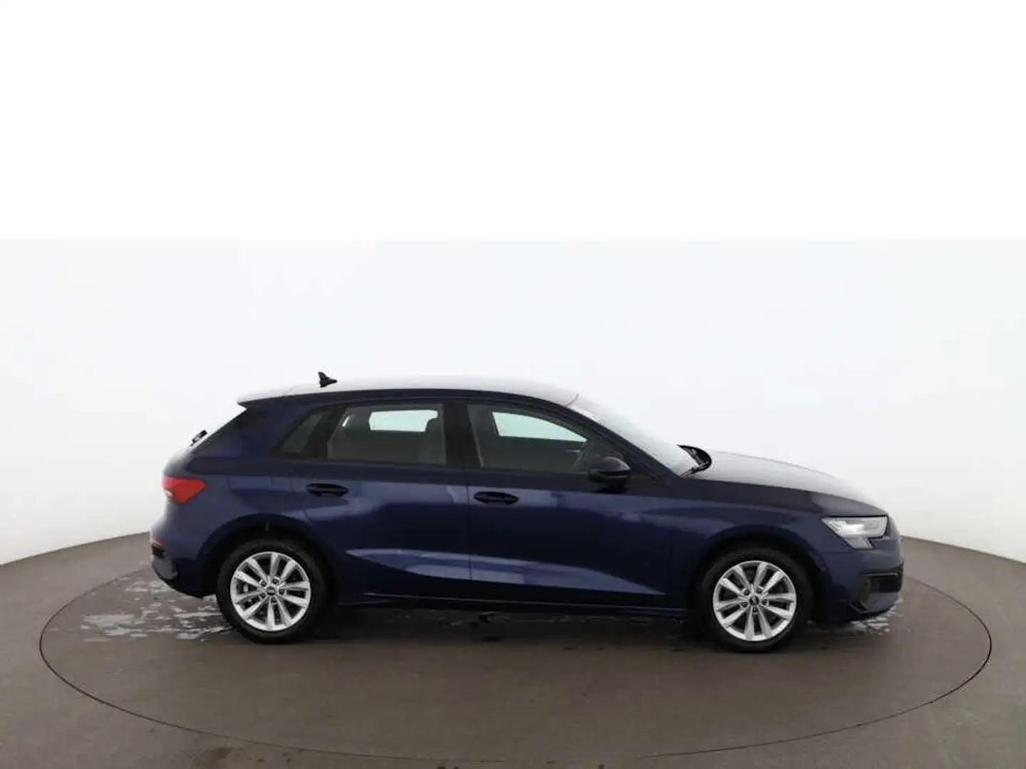 Audi A3 Sportback 35 TFSI Aut LED RADAR NAVI LEDER PDC Blau - 2