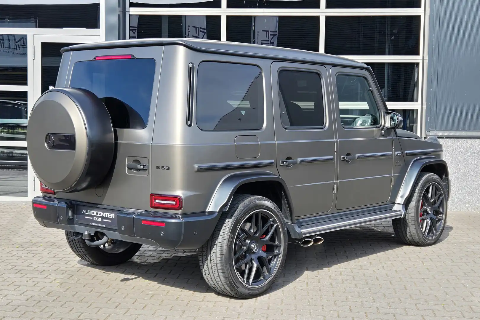 Mercedes-Benz G 63 AMG | FULL OPTION | CARBON | ENTERTAINMENT | ALCANTARA Grijs - 2