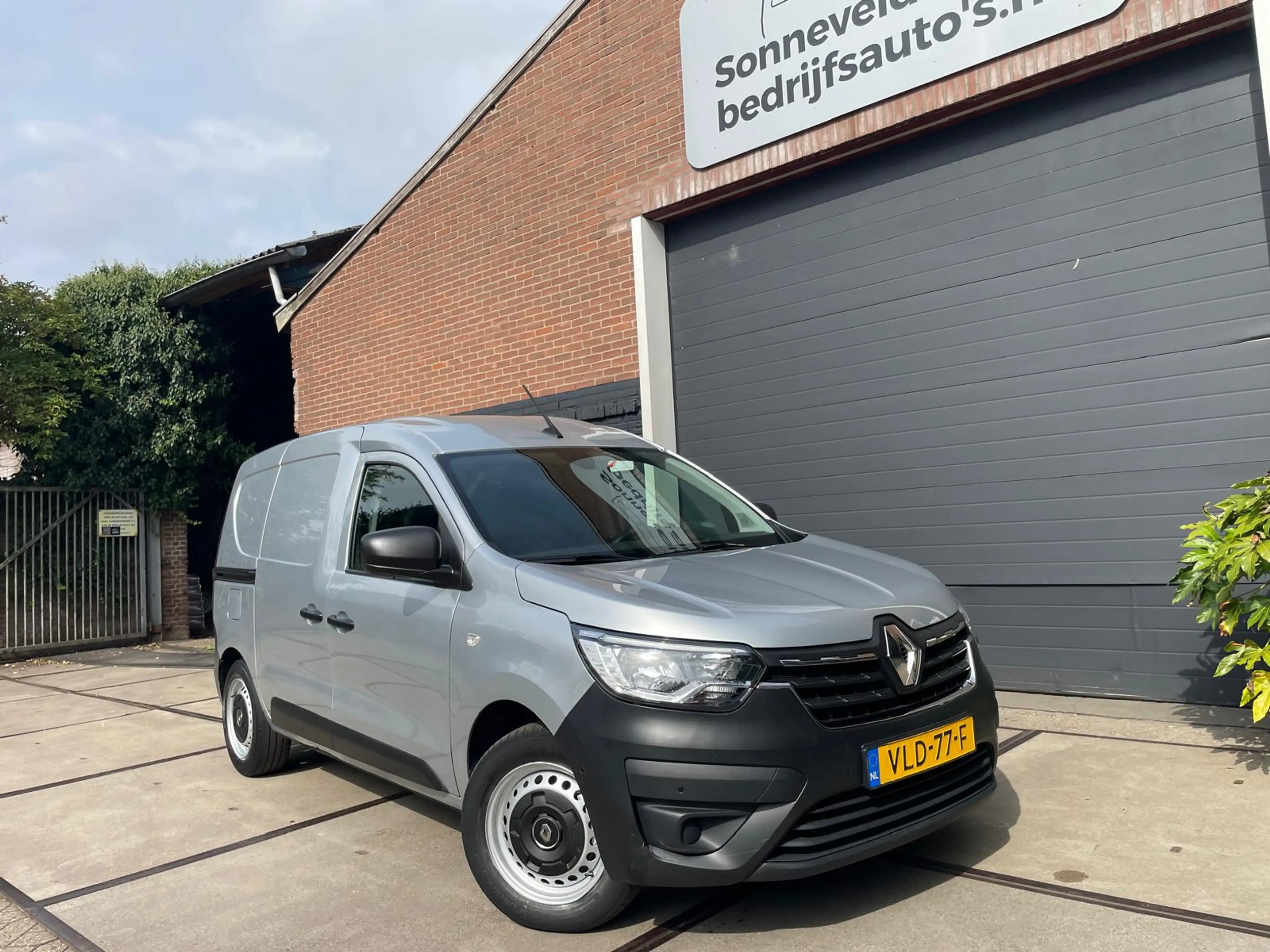 Renault Express 1.5 dCi 75 Comfort lage kilometerstand grijs-metal