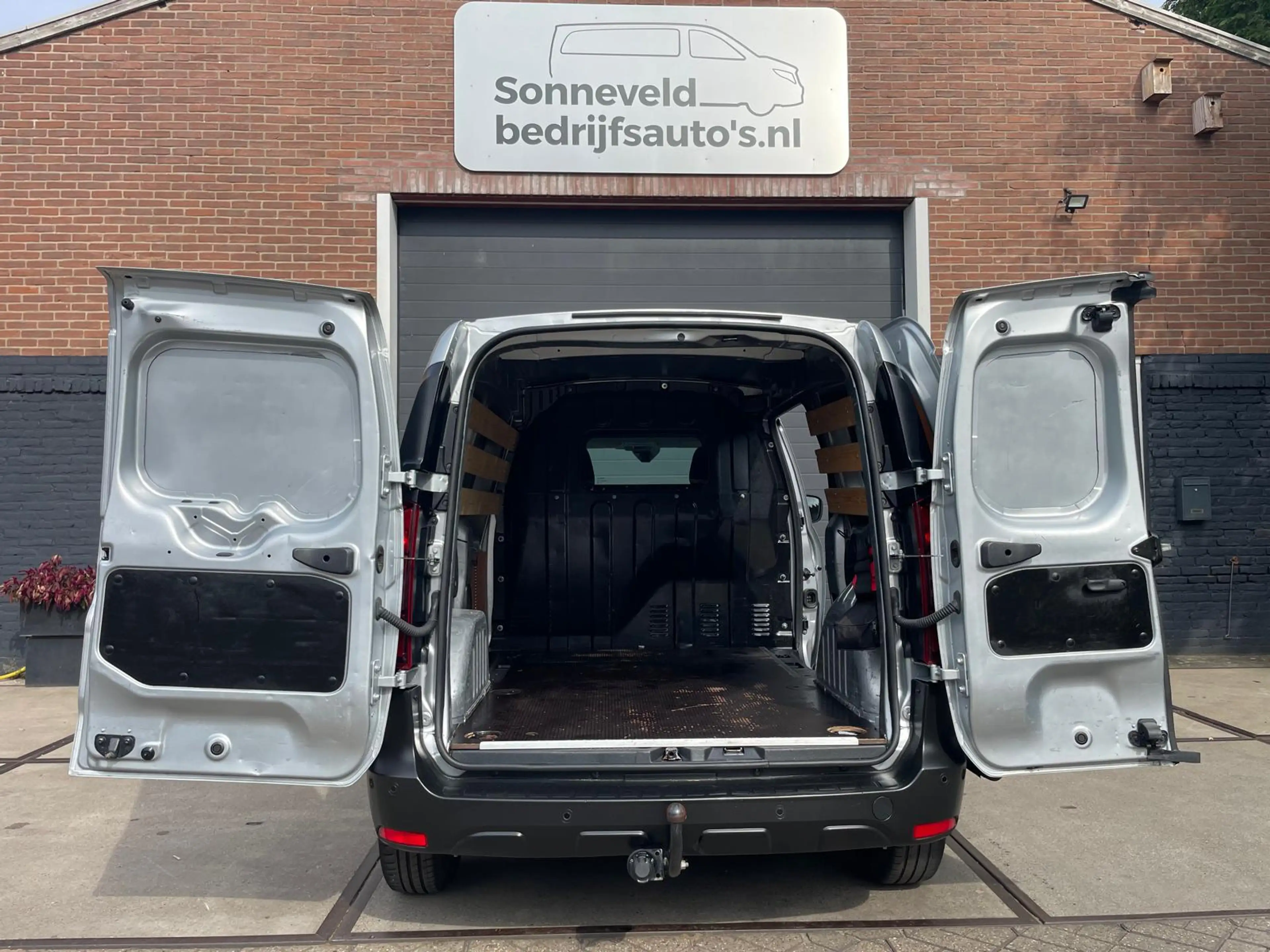 Renault Express 1.5 dCi 75 Comfort lage kilometerstand grijs-metal — photo 8