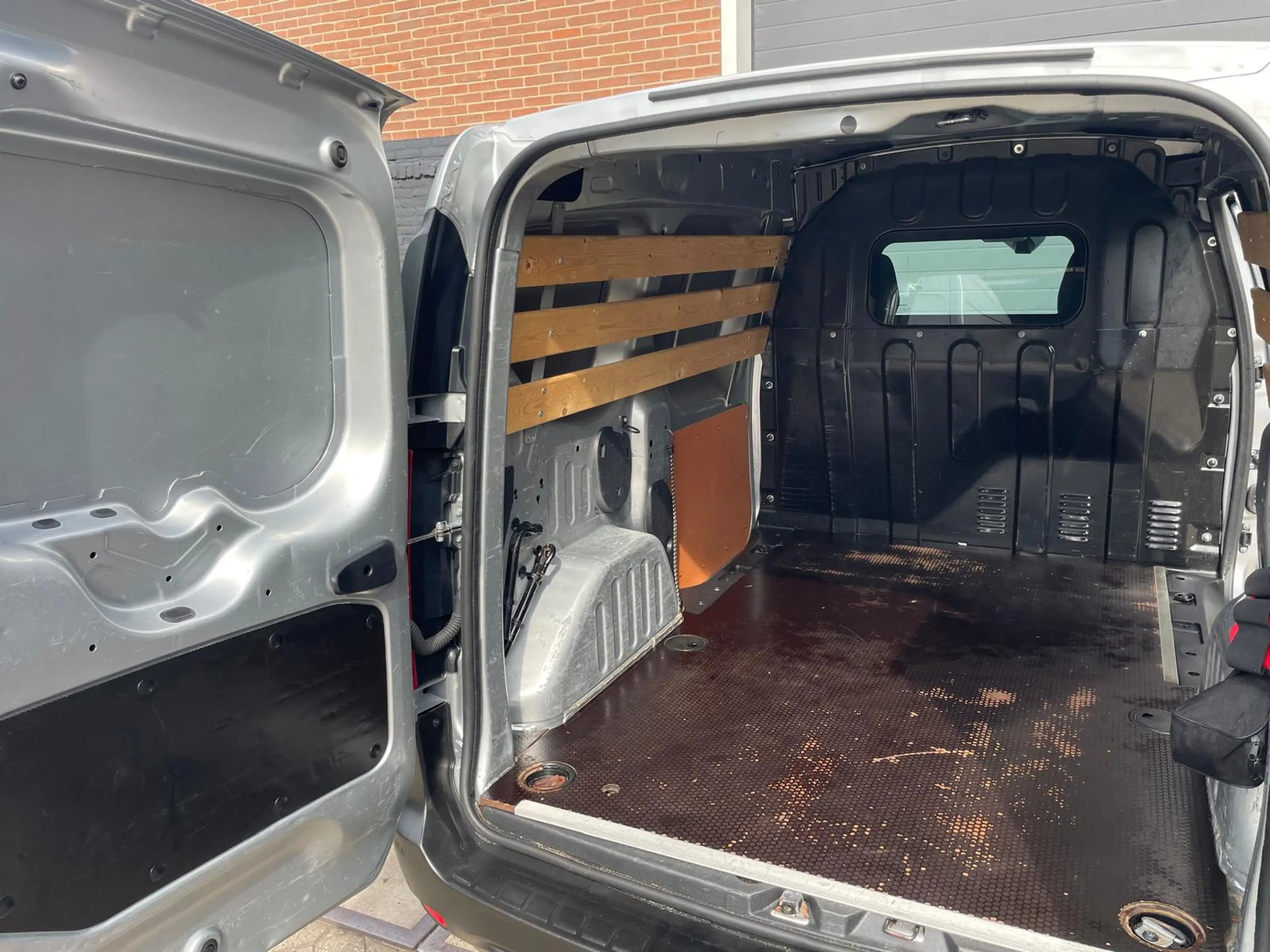 Renault Express 1.5 dCi 75 Comfort lage kilometerstand grijs-metal — photo 12