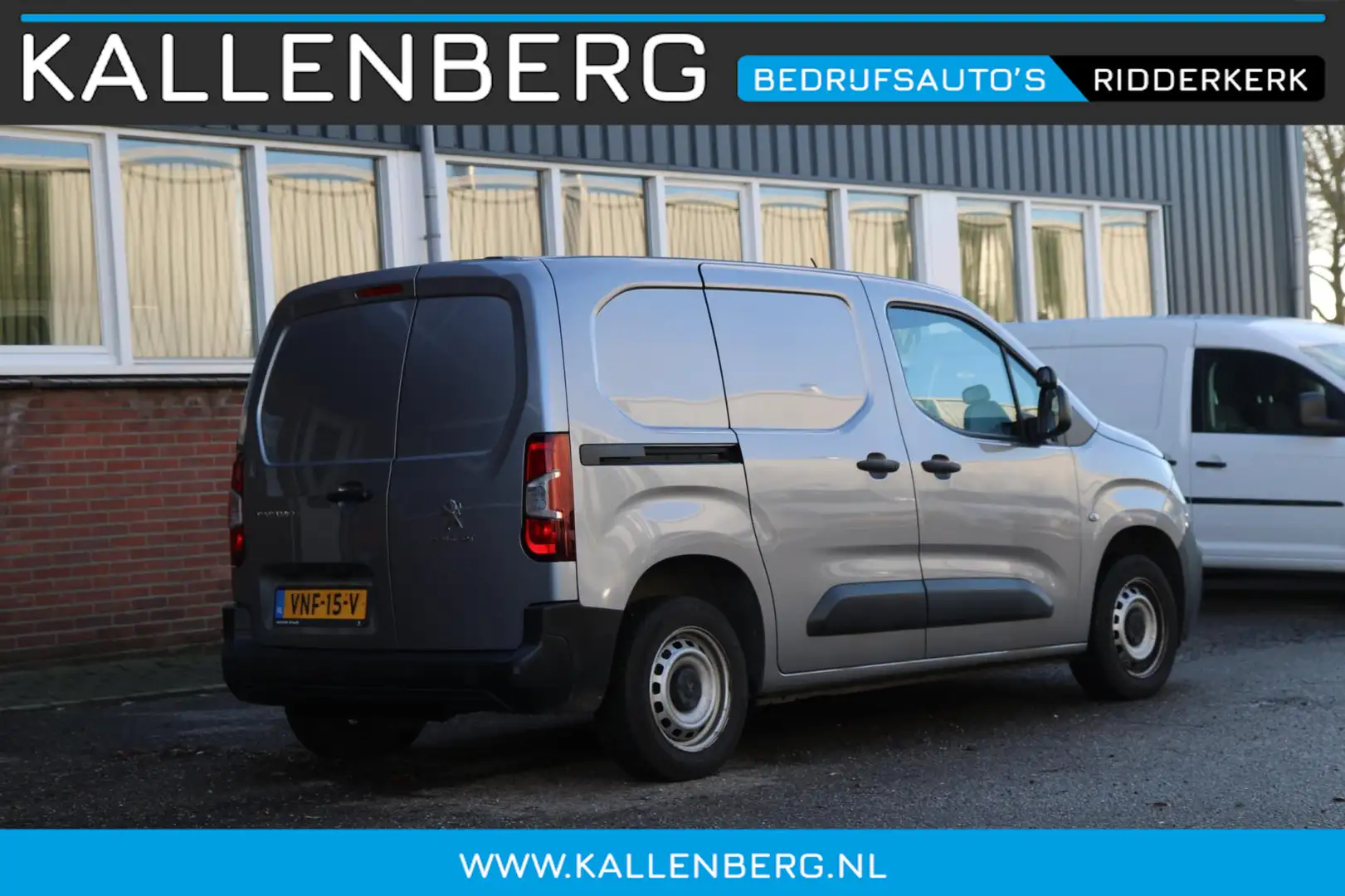 Peugeot Partner 1.5 BlueHDI Premium / Cruise / App connect / PDC Grijs - 2