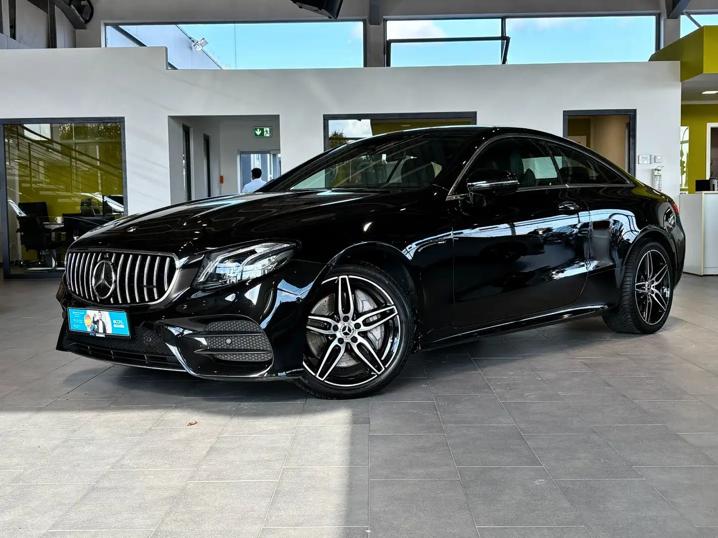 Mercedes-Benz E 450 Coupe 4Matic*Multibeam*Burmester*Pano*ACC Noir - 1