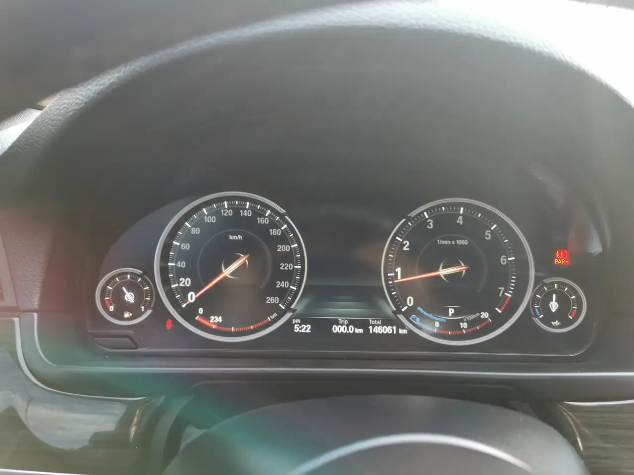 BMW 5 Series снимка BMW 5 Series