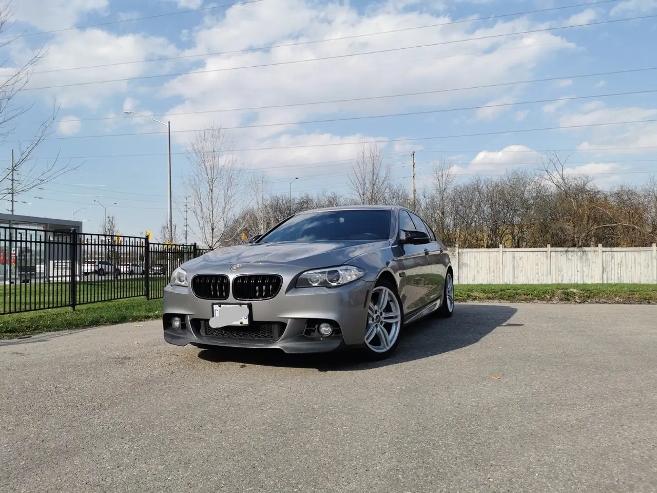 BMW 5 Series снимка BMW 5 Series