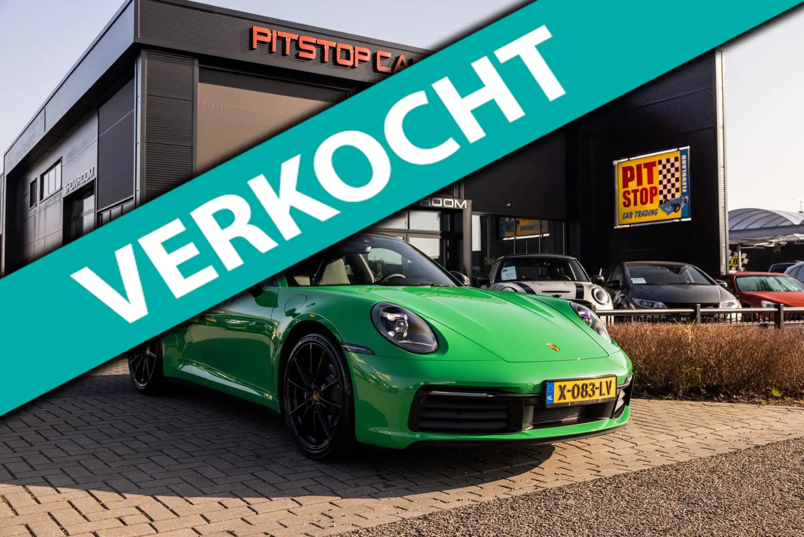 Porsche 992 992 3.0 Carrera, 385 PK, Python Groen, incl BTW! Groen - 1