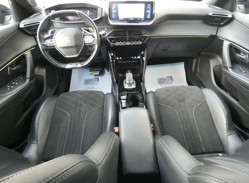 Peugeot 2008 GT Pack-Klima-Xenon-Leder-Navi-PDC-Alu — photo 10