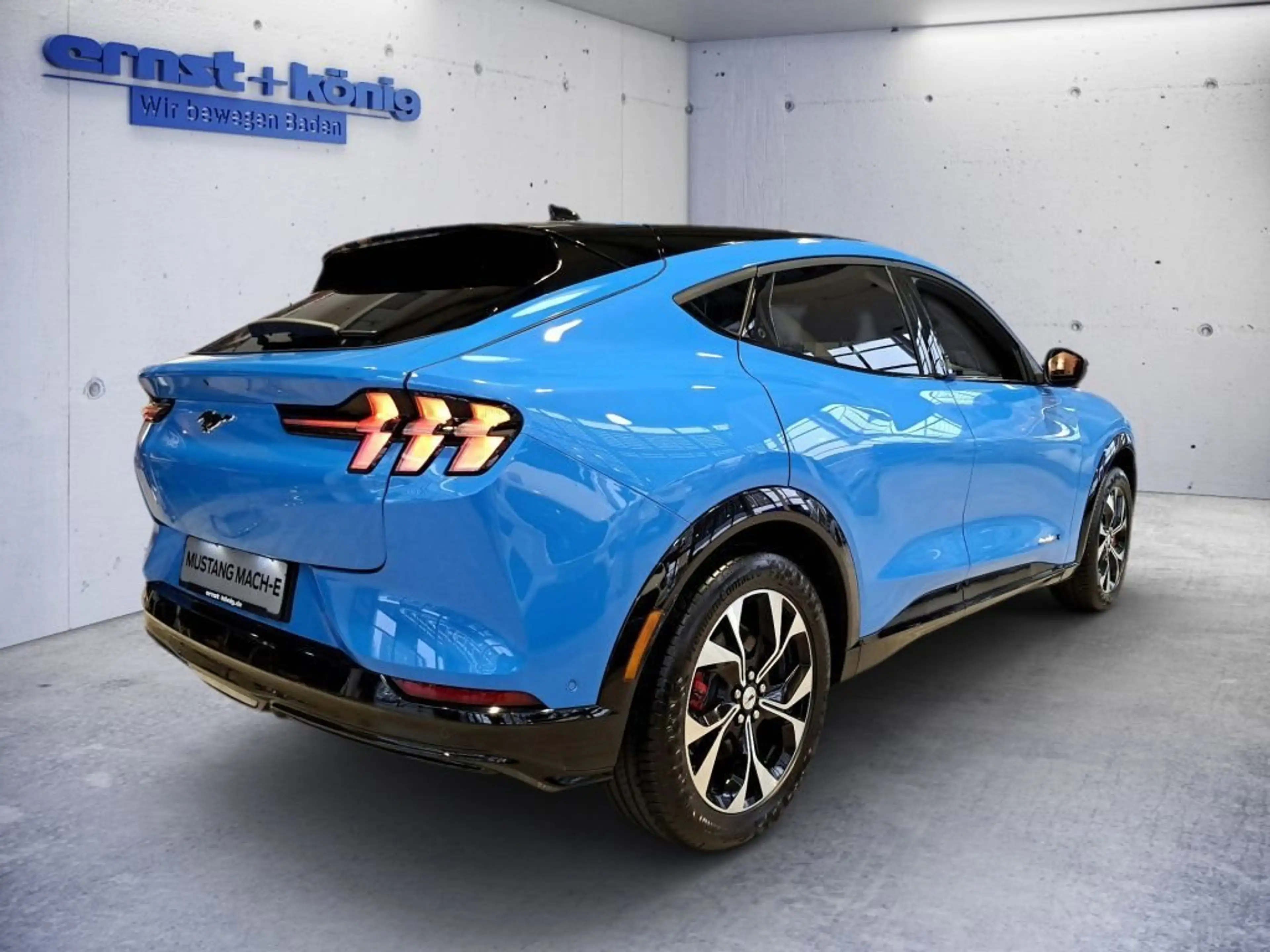 Ford Mustang Mach-E PREMIUM — photo 5