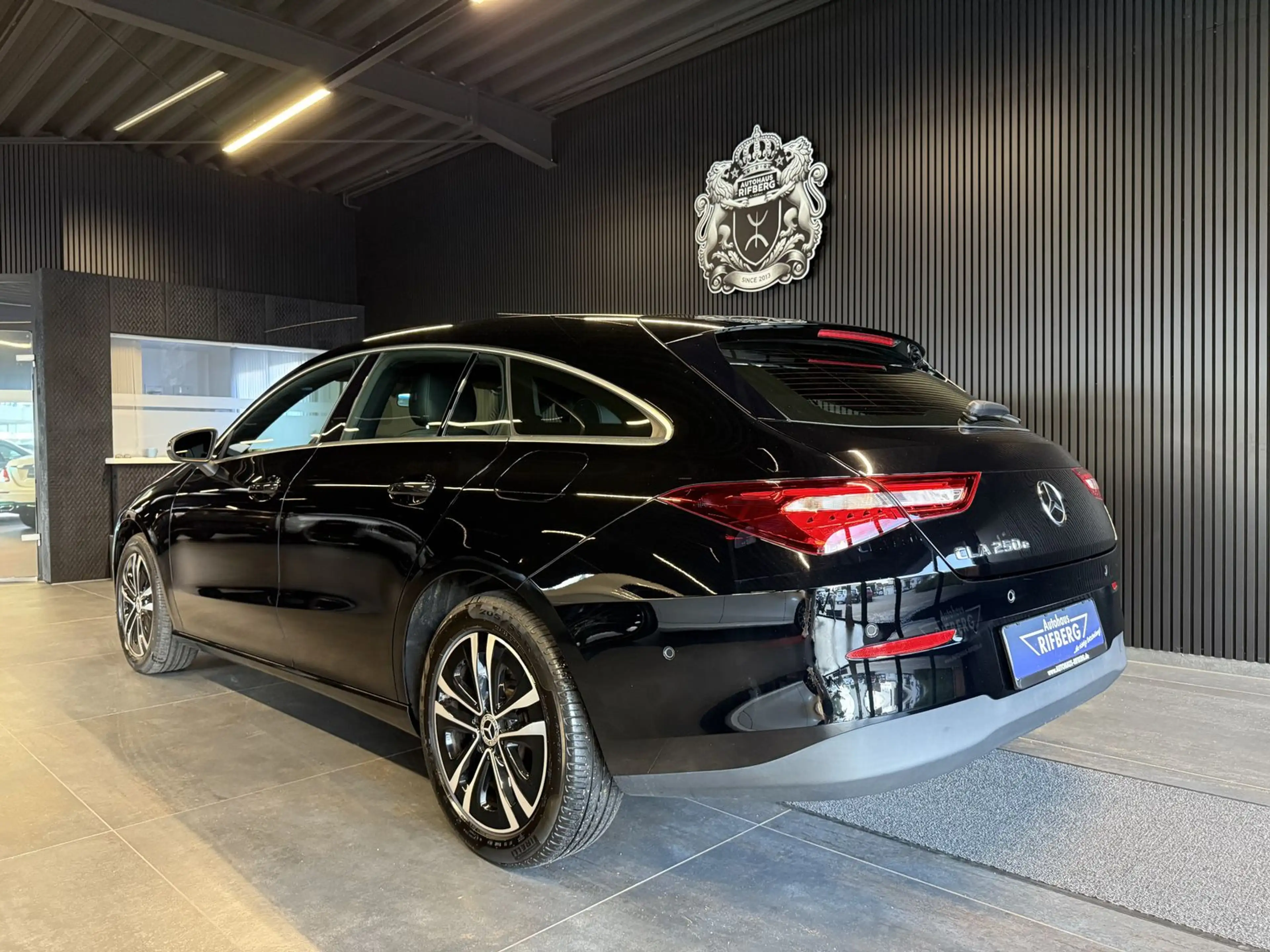 Mercedes-Benz CLA 250 e Shooting Brake Navi/Teilleder/DCT/MBUX — photo 4