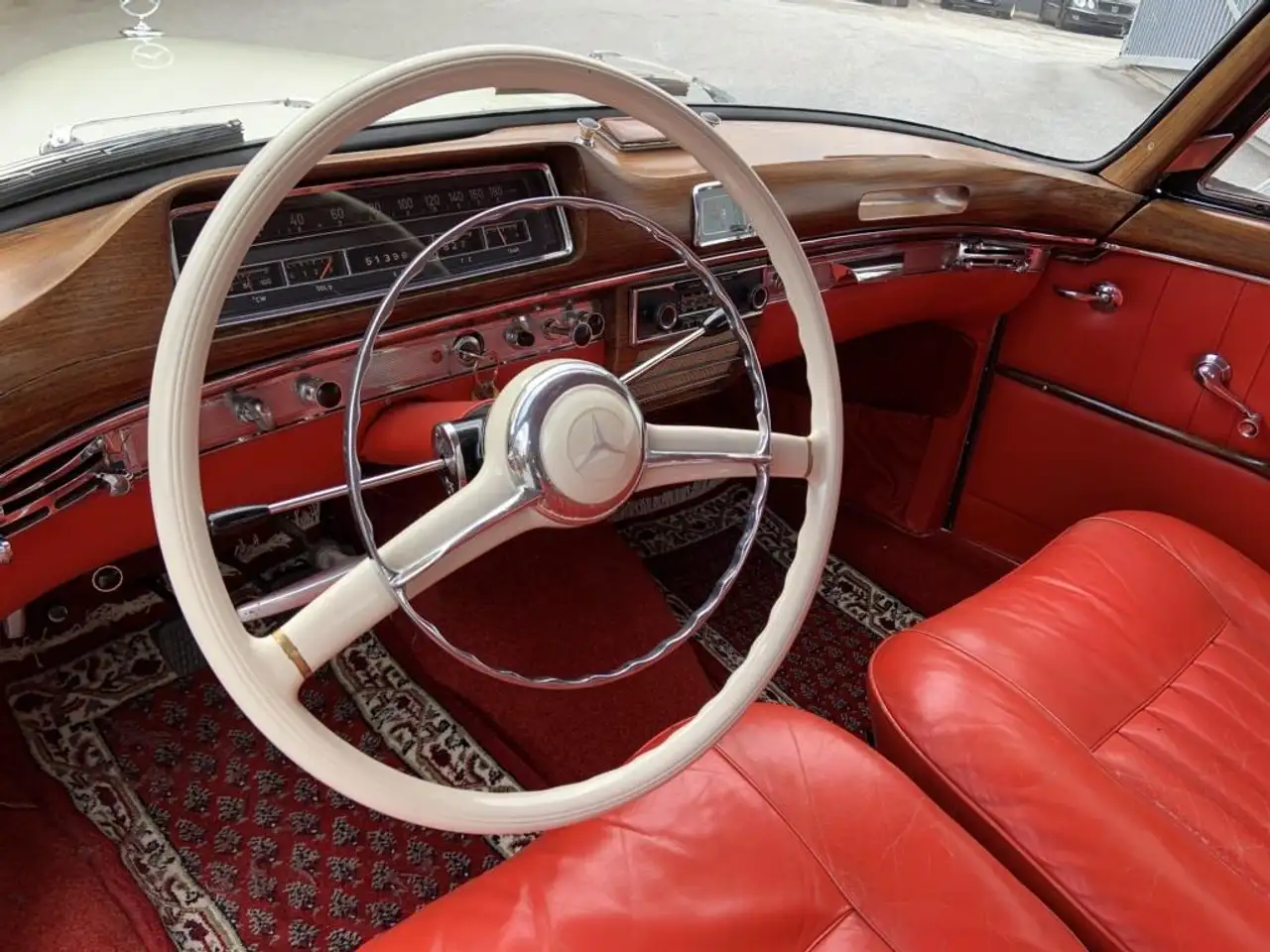 Mercedes-Benz 220 S Ponton Cabrio, foto 9