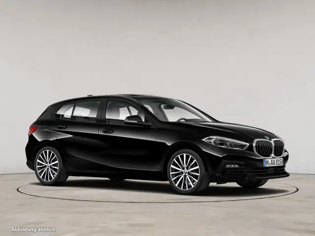 BMW 1 Series view 9