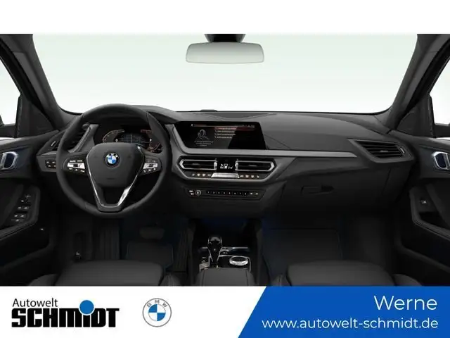BMW 1 Series view 5