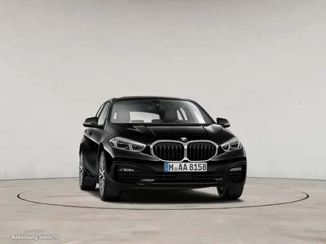 BMW 1 Series view 10