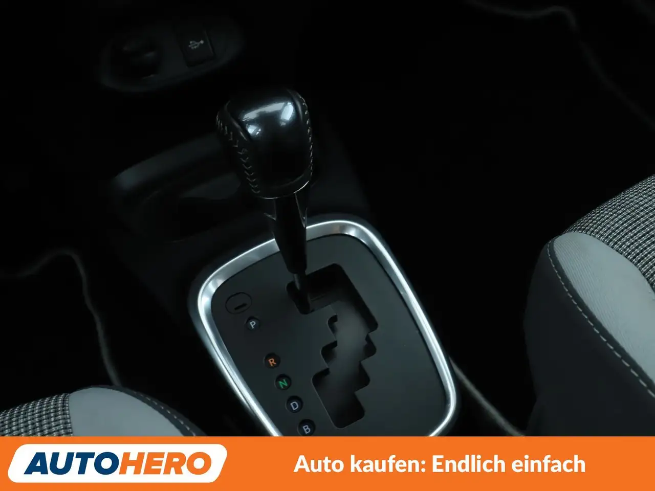 Toyota Yaris 1.5 Hybrid Y20 Team D Aut*TEMPO*SHZ*KLIMA*GARANTIE, миниатюра 24