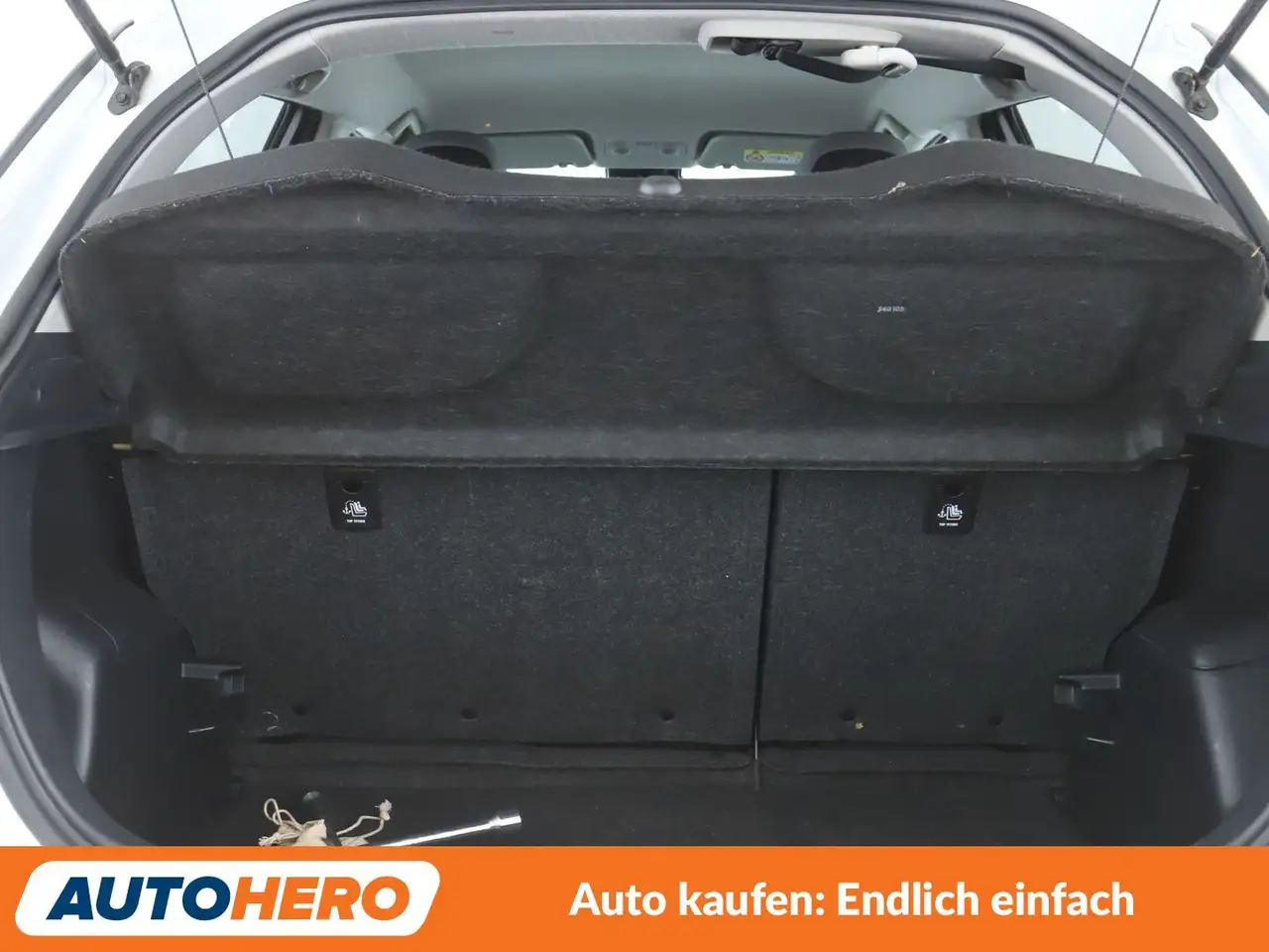 Toyota Yaris 1.5 Hybrid Y20 Team D Aut*TEMPO*SHZ*KLIMA*GARANTIE, миниатюра 17