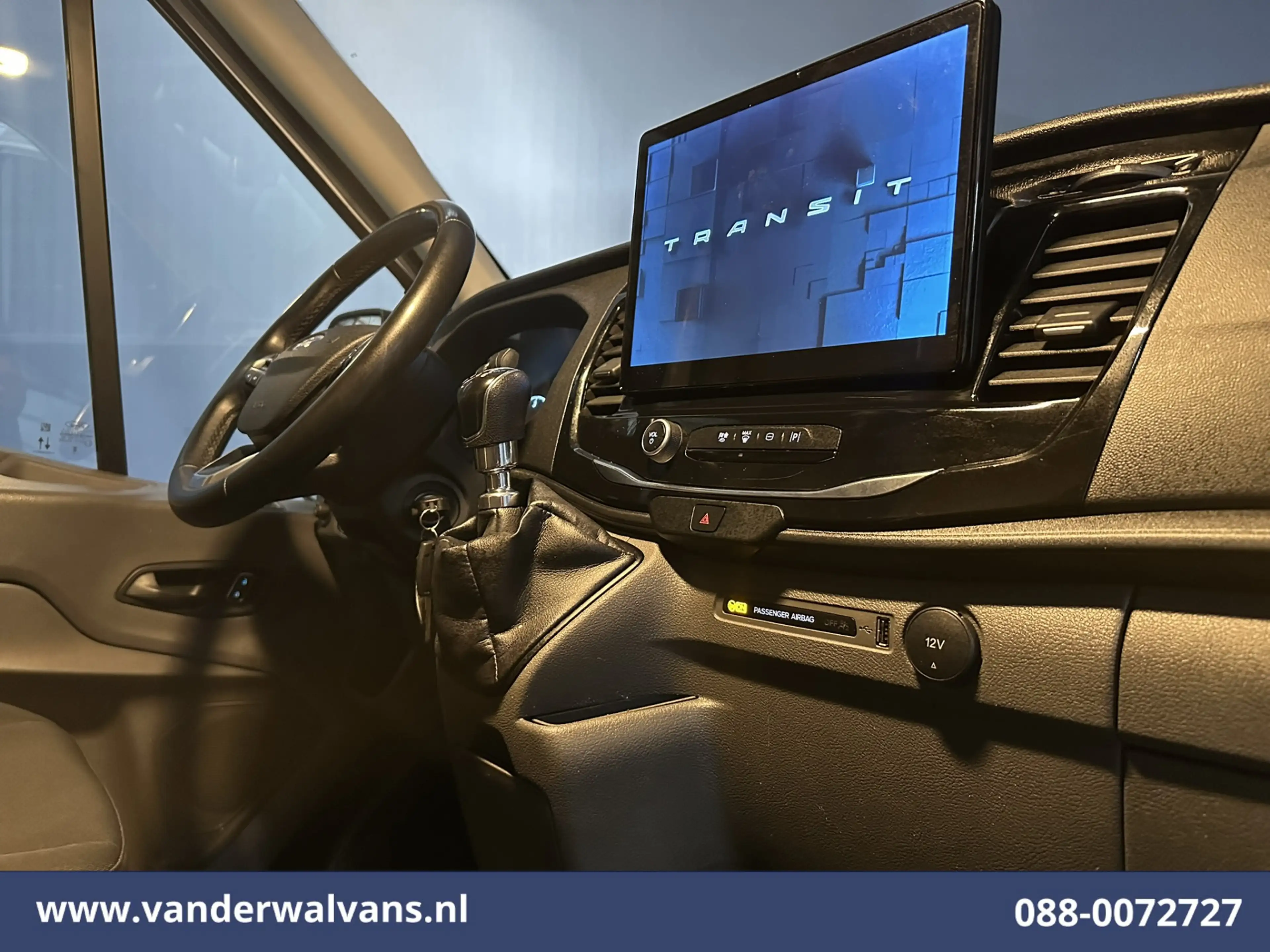 Ford Transit 2.0 TDCI 130pk L2H2 Euro6 Airco | Camera | Navigat — photo 16
