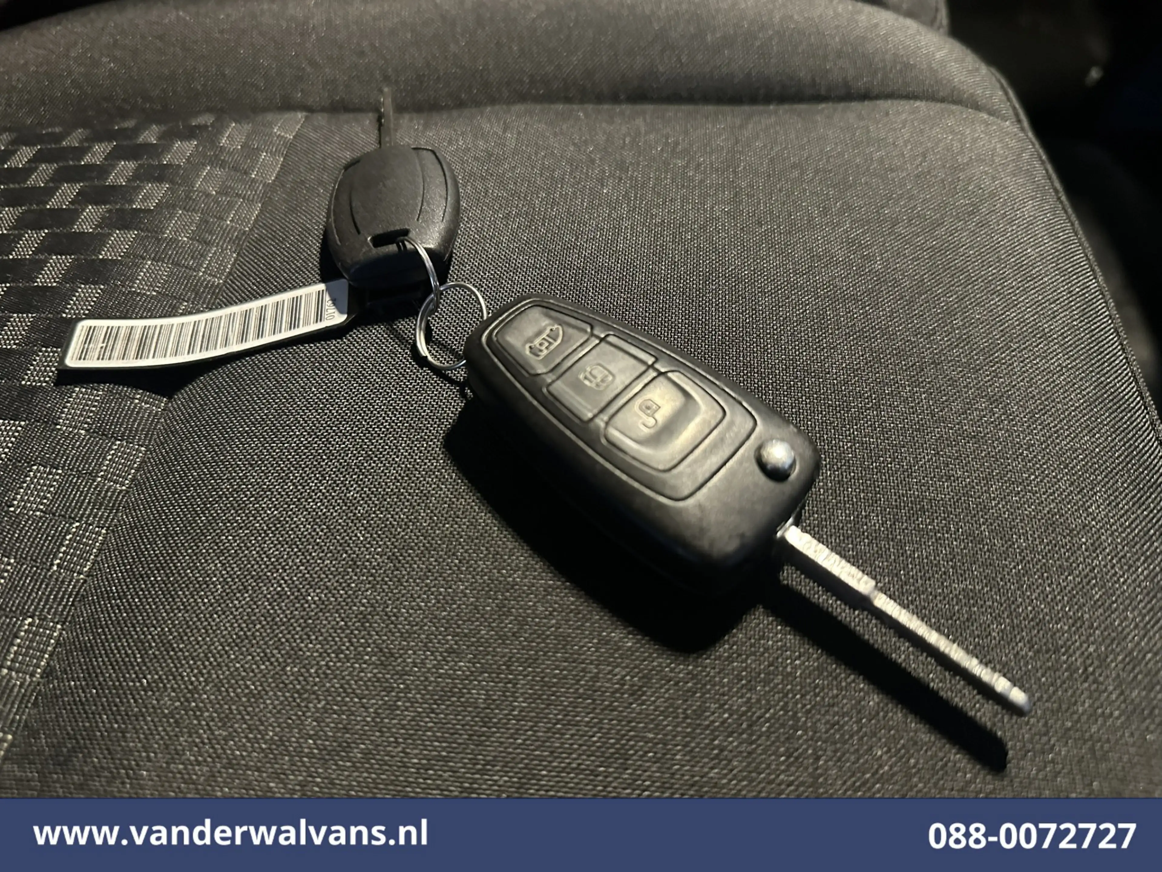 Ford Transit 2.0 TDCI 130pk L2H2 Euro6 Airco | Camera | Navigat — photo 19