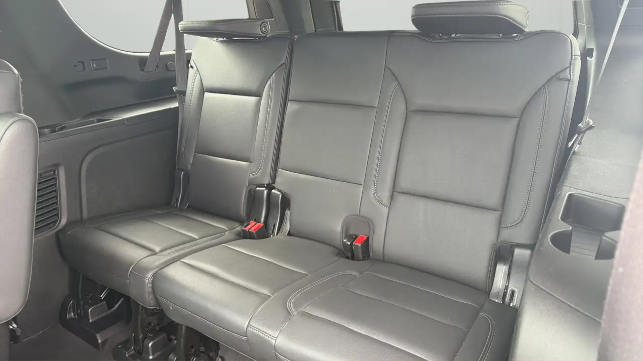 Chevrolet Suburban снимка Chevrolet Suburban