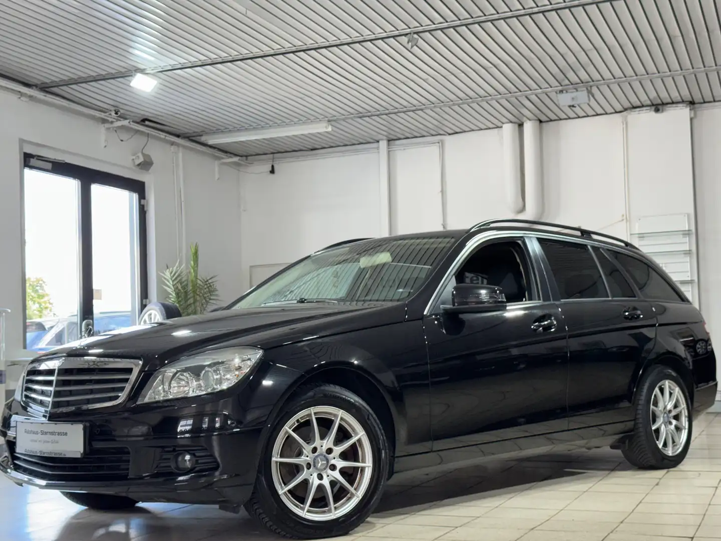 Mercedes-Benz C 200 T CDI*Navi*SHZ*MFL*GRA*St.Hzg* Schwarz - 1