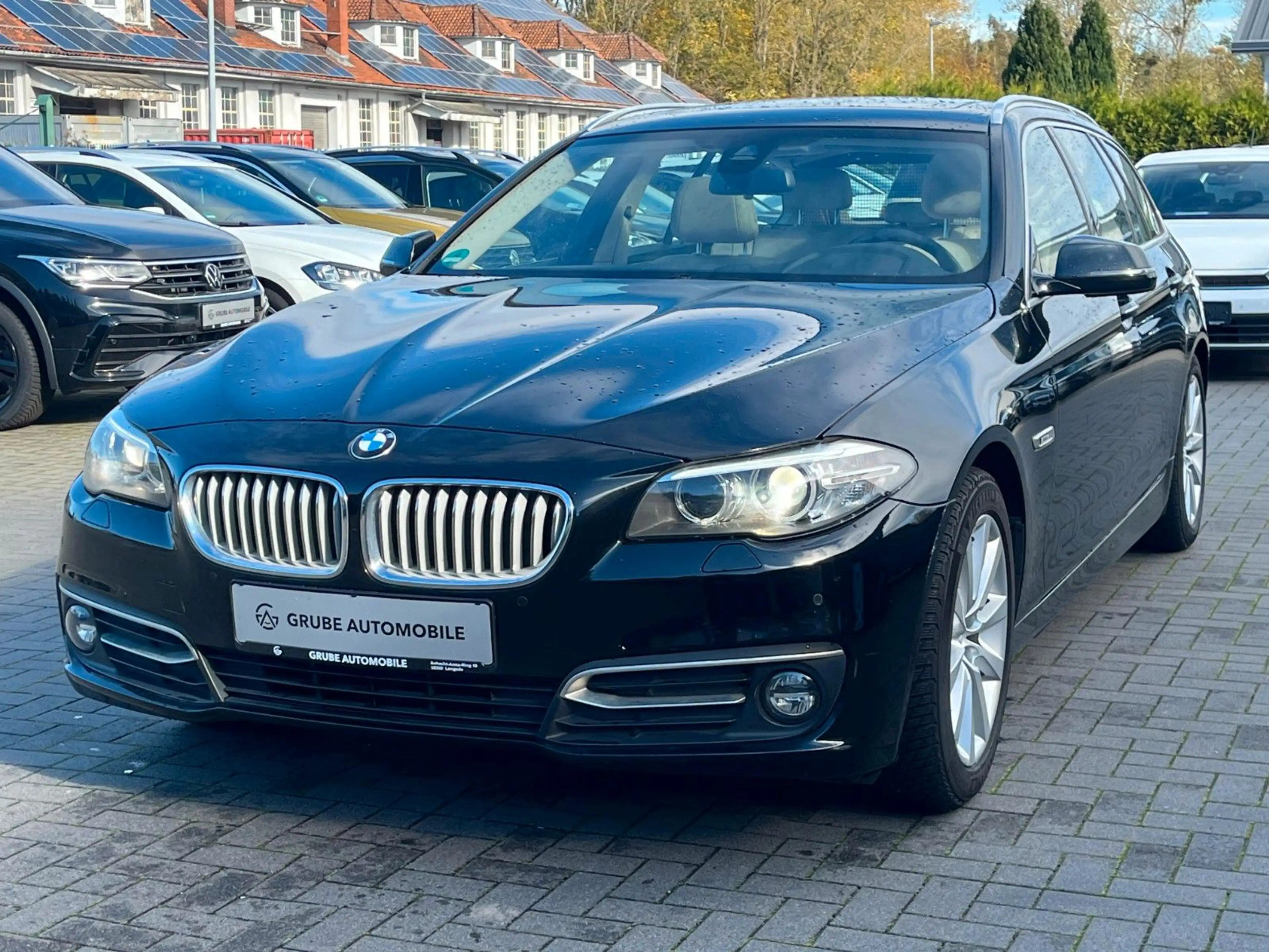 BMW 520 i Kombi AUTOMATIK*LED*NAV*SHZ*PANO*TEMP*AHK