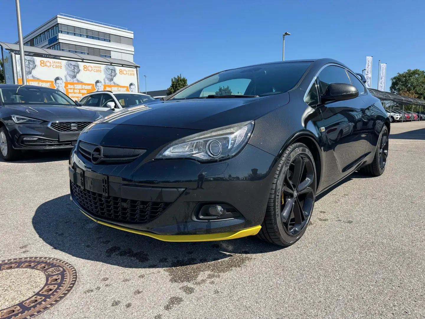 Opel Astra GTC 1,4 Turbo Ecotec Sport St Schwarz - 2