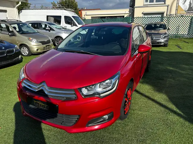 Citroen C4 view 3
