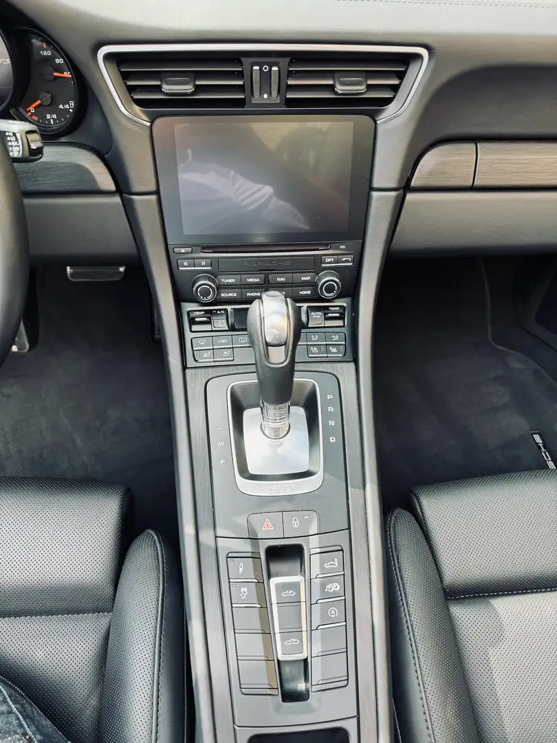 Porsche 991 991.2 TARGA GTS - 2