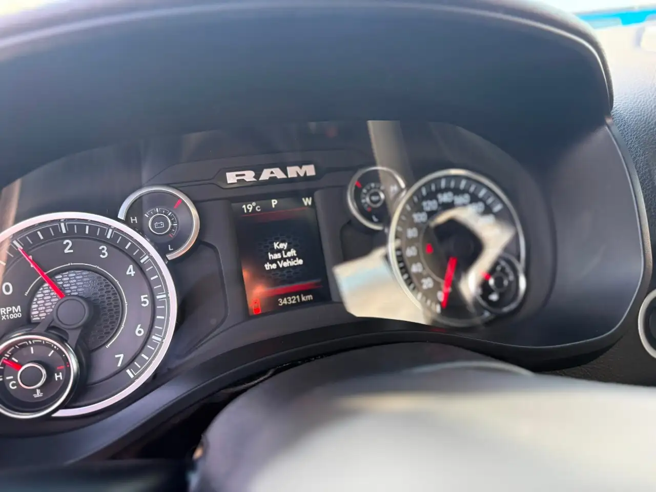 RAM 1500 снимка RAM 1500