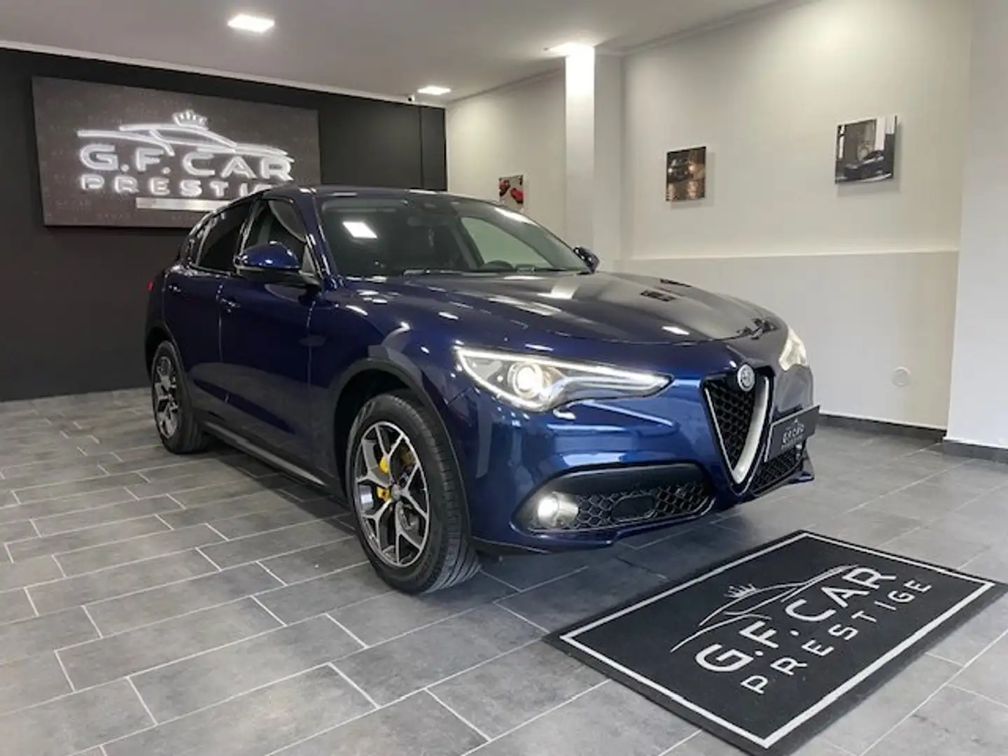 Alfa Romeo Stelvio Stelvio 2.2 t Lusso Q4 210cv auto Blu/Azzurro - 2