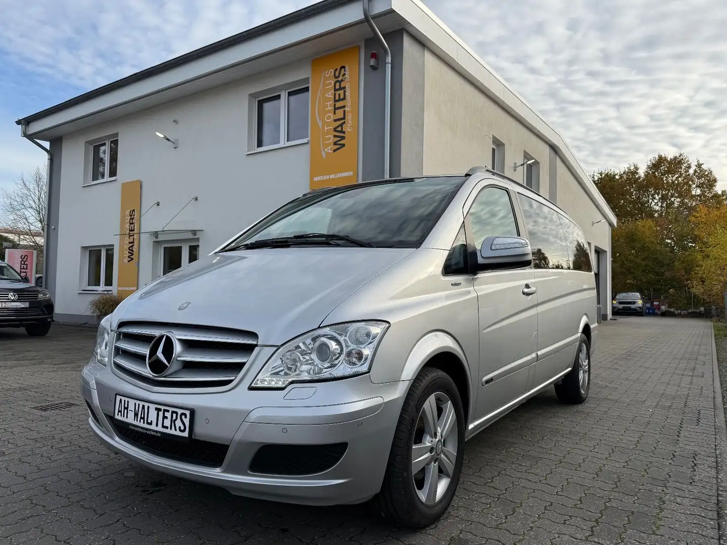 Mercedes-Benz Viano 2.2 CDI Edition lang=Navi-Einzelsitze= Argent - 1