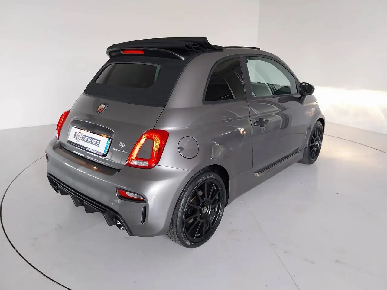 Abarth 695C 2024 — фото 14