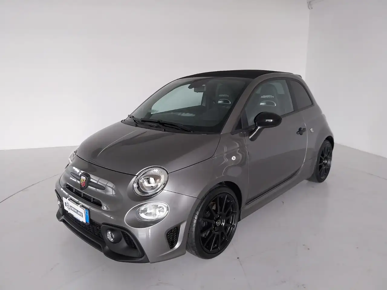 Abarth 695C 2024