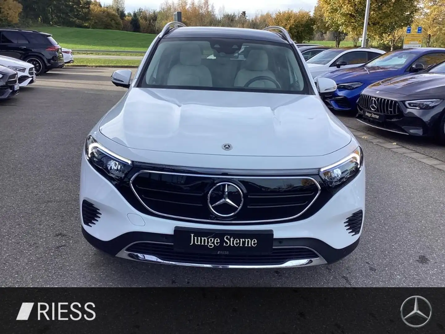Mercedes-Benz EQB 300 4M Fahrass.Paket+Kamera+Pano+PTS+HUD+LED Wit - 2