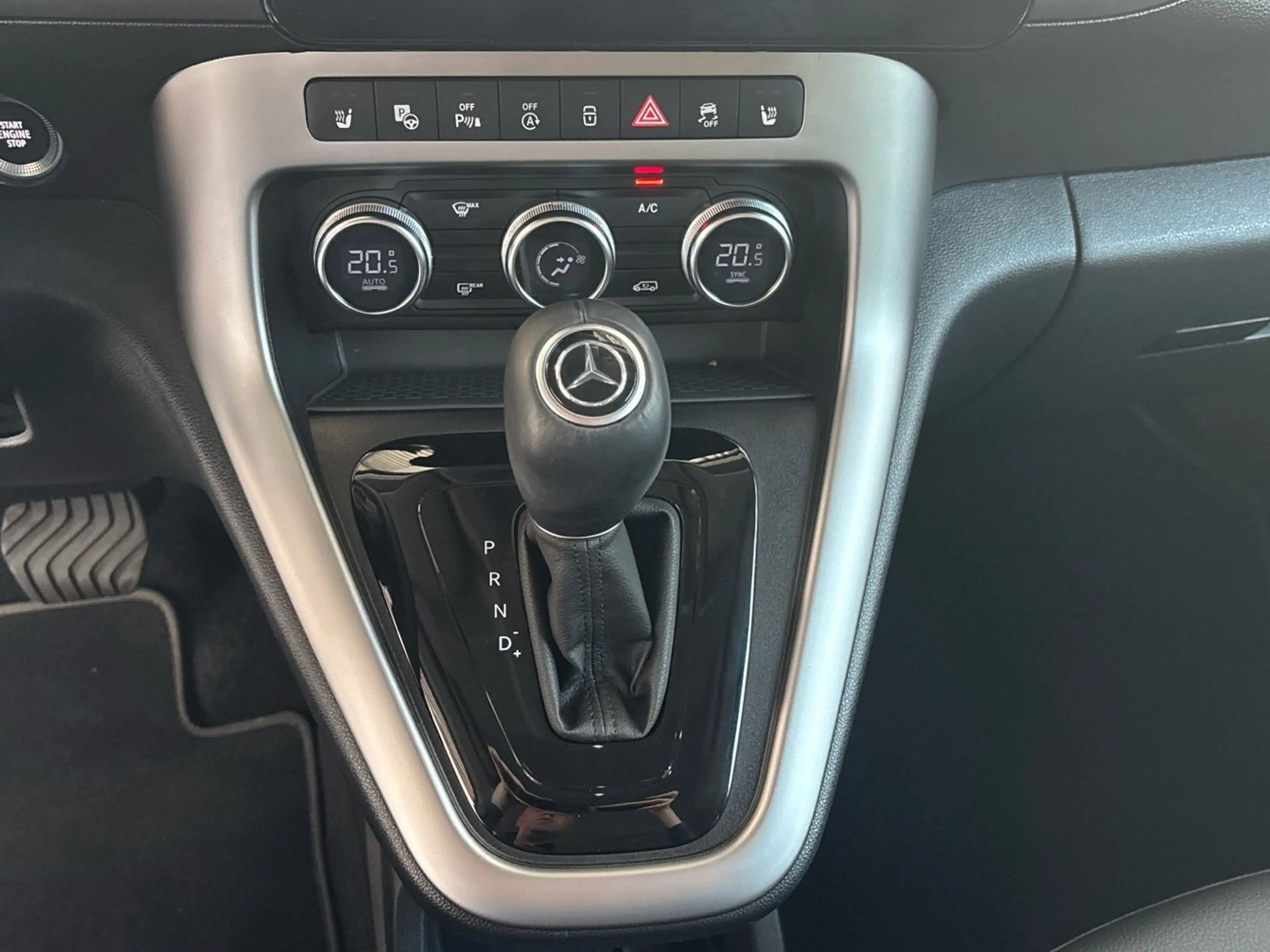 Mercedes-Benz T-Class T 180 Progressive lang LED KEYLESS-GO AHK 7G — photo 9